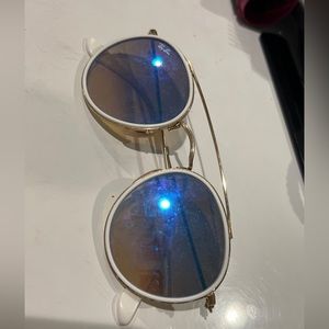 blue and white ray-ban sunglasses